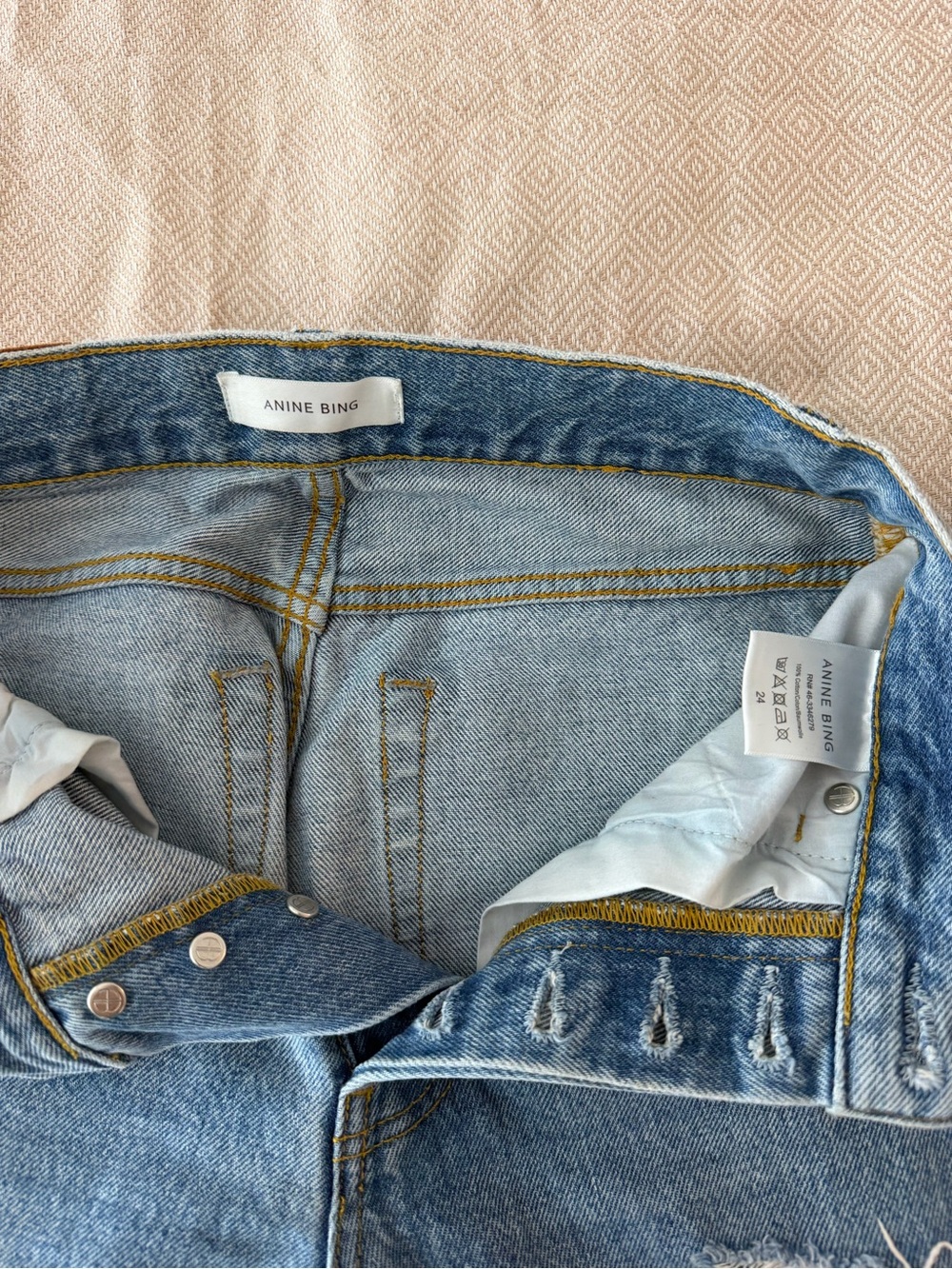 Annie Bing Straight-Leg Light Blue Women's Jeans - Picture 3 of 3